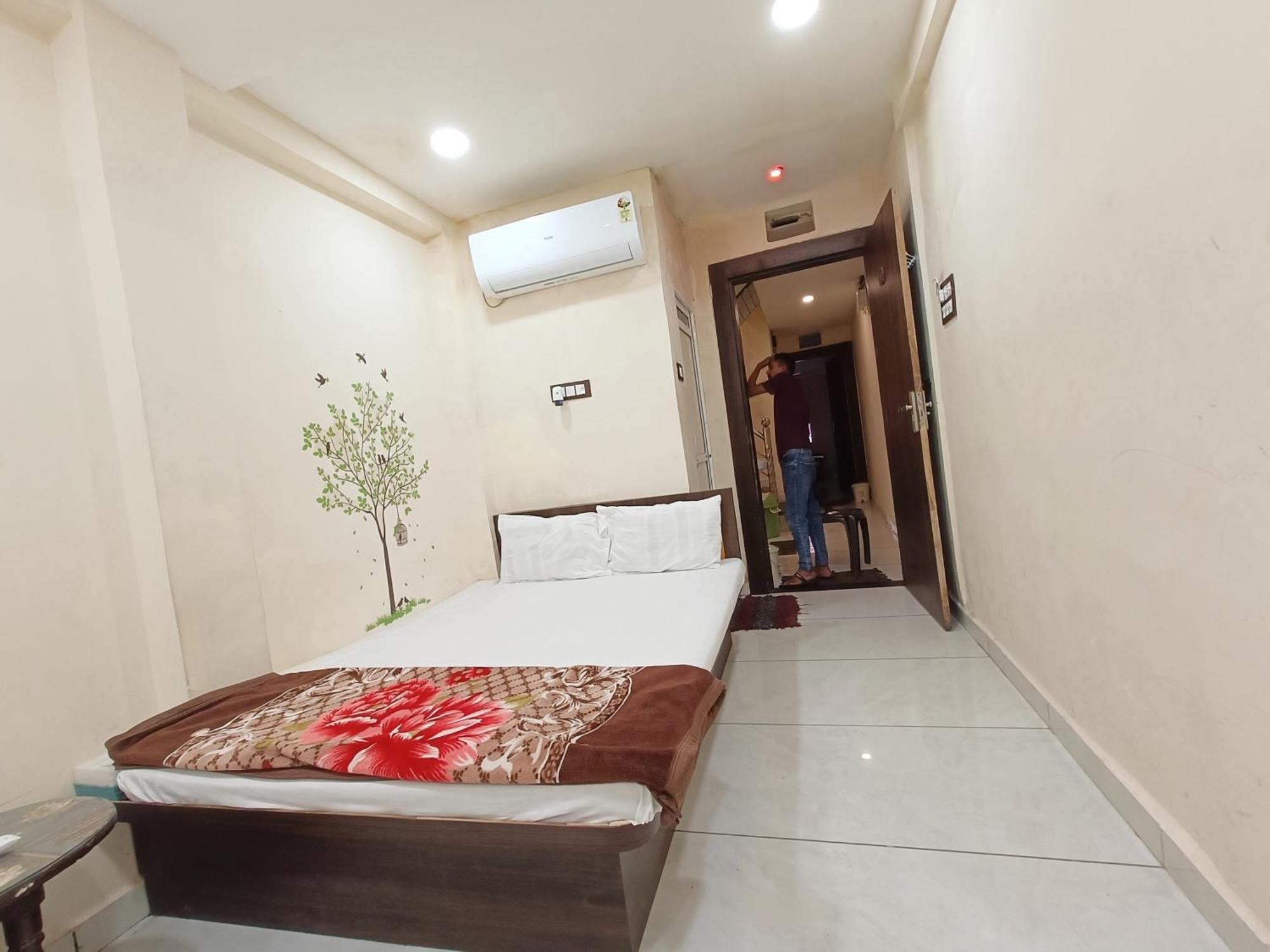 Fabhotel Shipra Уджайн Екстериор снимка